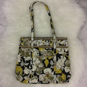 NWOT Vera Bradley Dogwood Tote